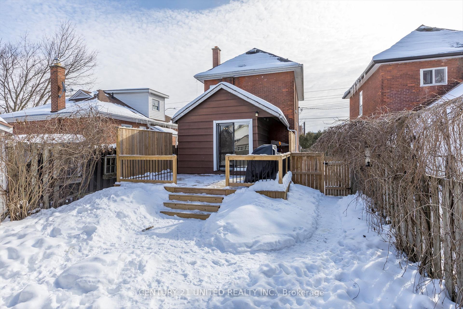 Photo 40 of 500 Wolfe Street, Peterborough, Town Ward 3 — HOMEH