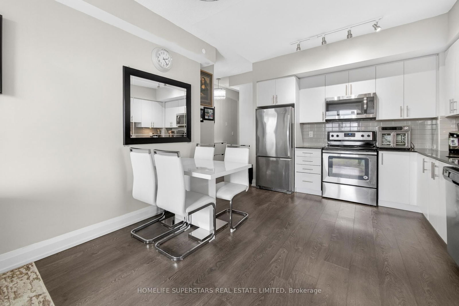 Photo 2 of Unit 423, 3600 Highway 7 W, Vaughan, Vaughan Corporate Centre — HOMEH