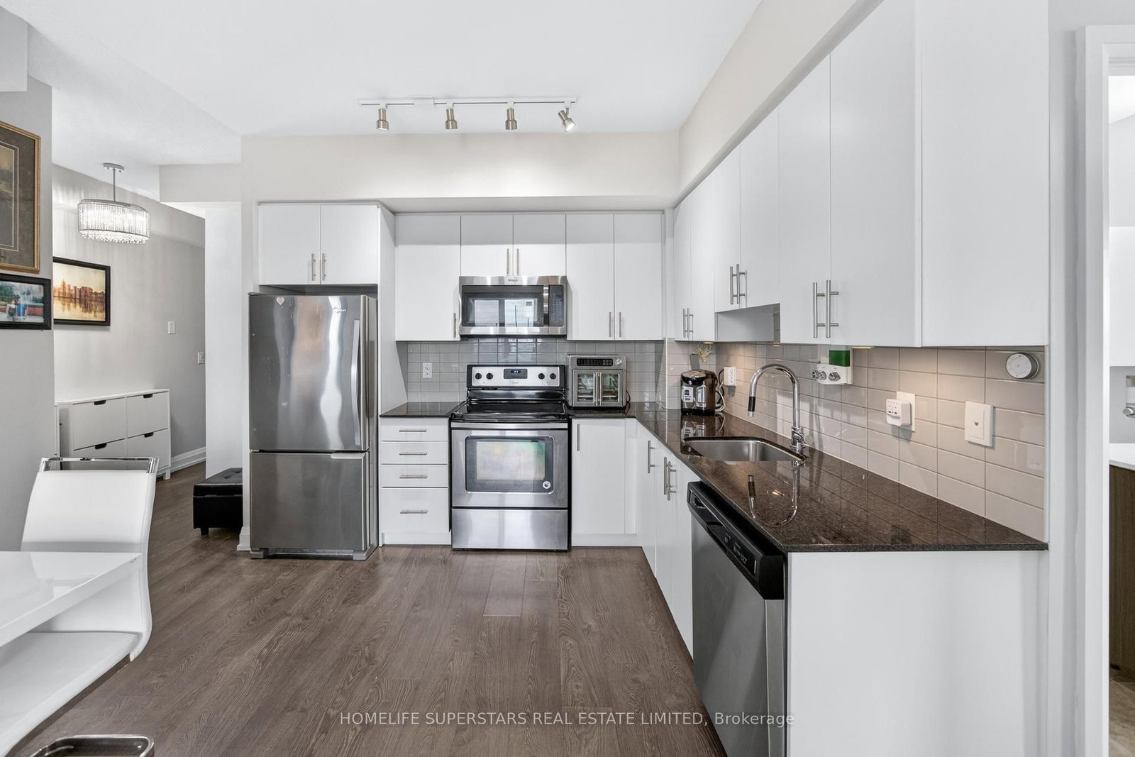 Photo 4 of Unit 423, 3600 Highway 7 W, Vaughan, Vaughan Corporate Centre — HOMEH