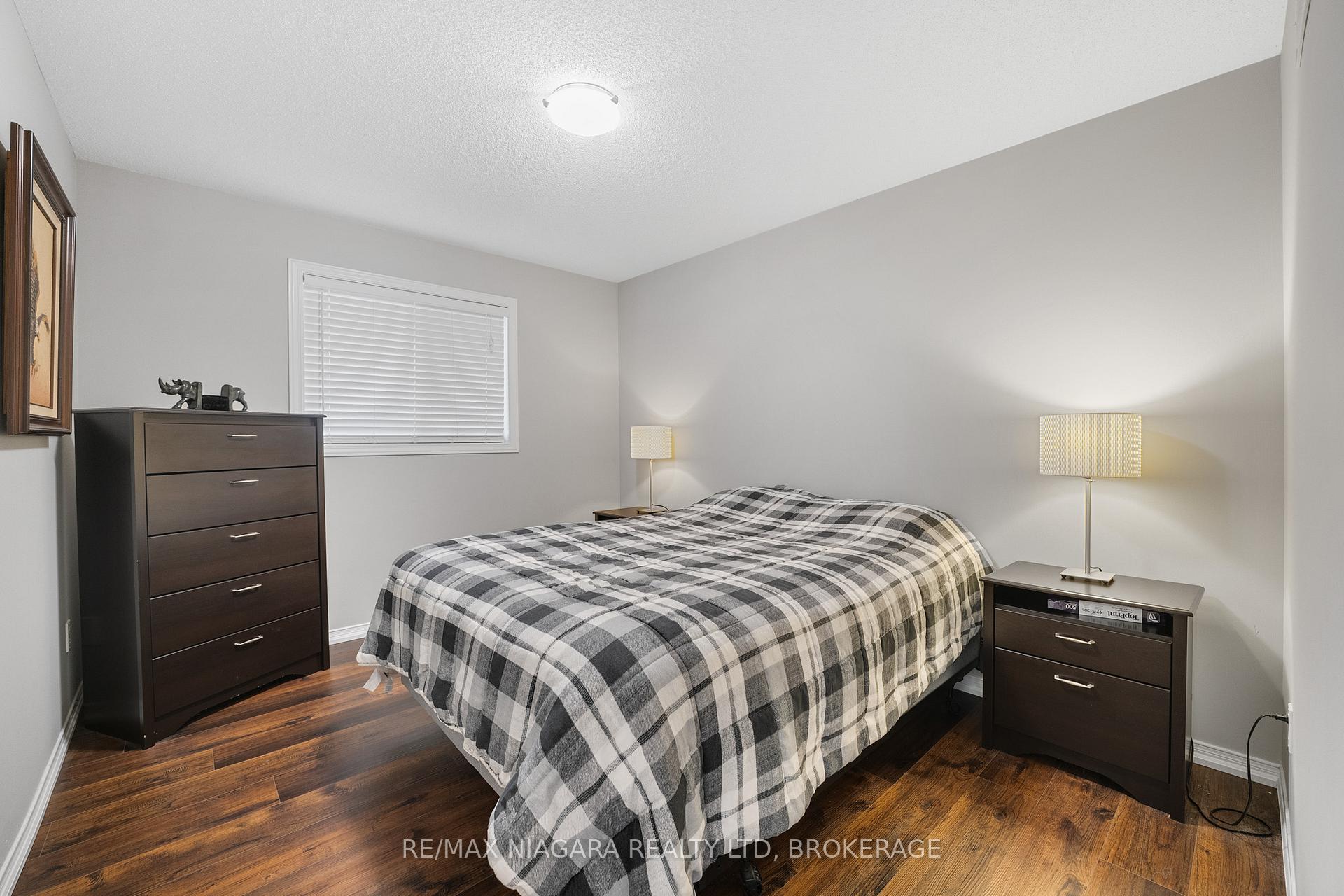 Photo 22 of 53 Aspen Drive, Grimsby, Grimsby West — HOMEH