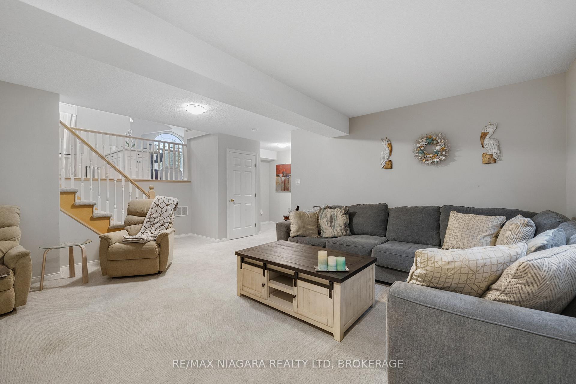 Photo 26 of 53 Aspen Drive, Grimsby, Grimsby West — HOMEH