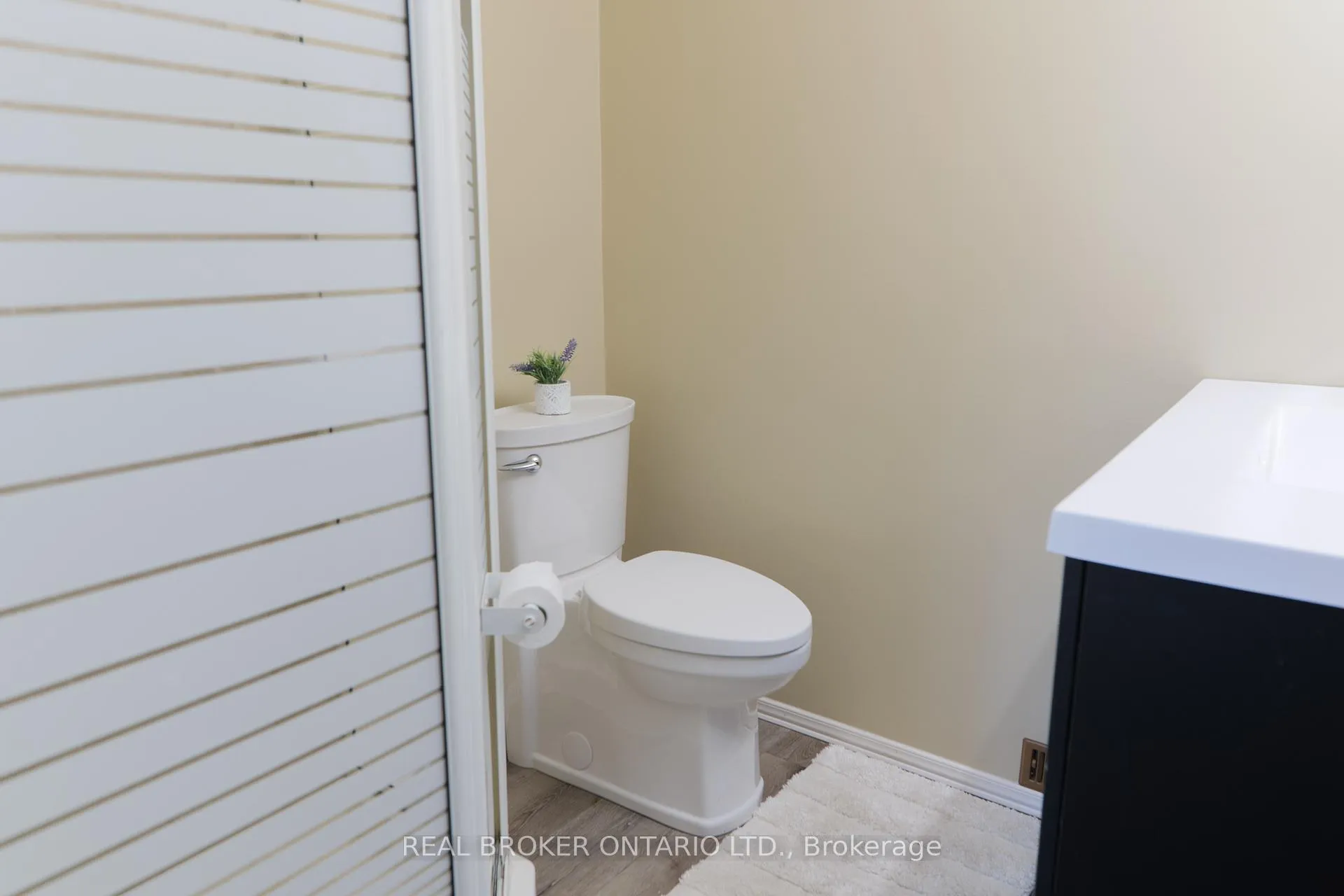 Photo 36 of 39 Cloverhill Road, Hamilton, Southam — HOMEH