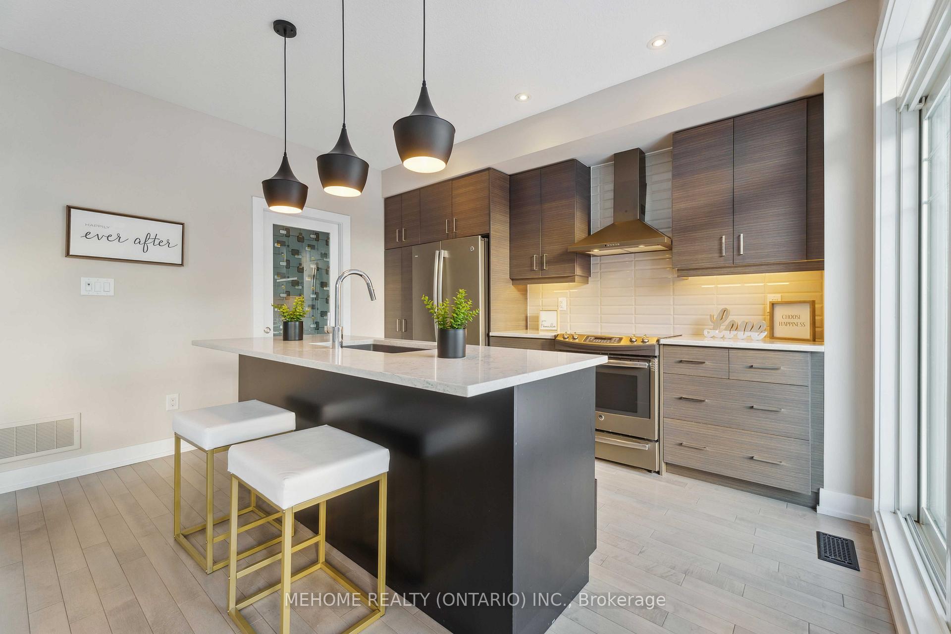 Photo 10 of 306 Hunter Road, Grimsby, Grimsby Beach — HOMEH