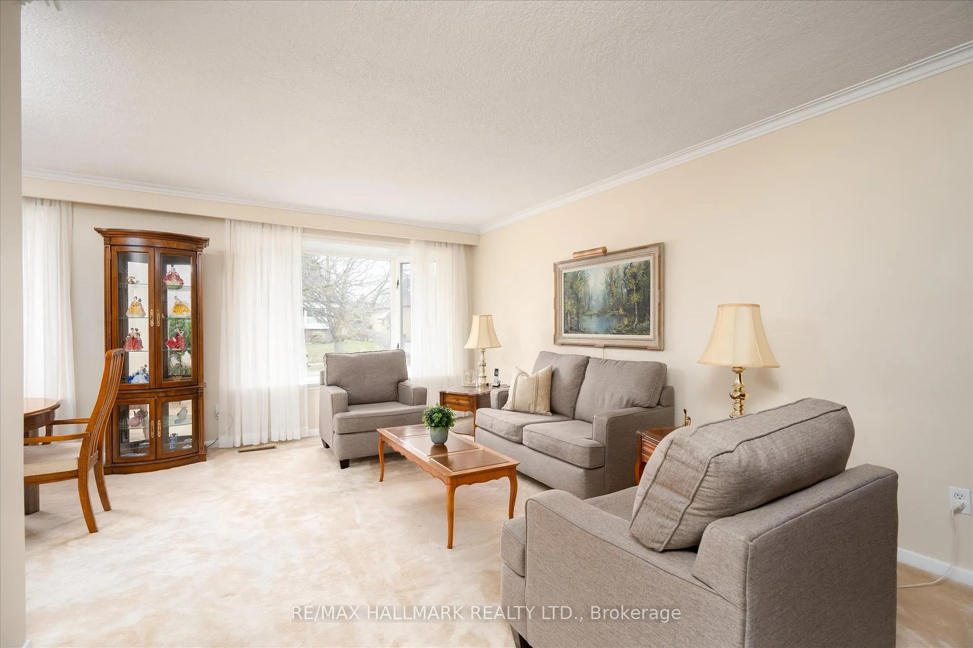 Photo 10 of 7 Grassington Crescent, Scarborough, Woburn — HOMEH