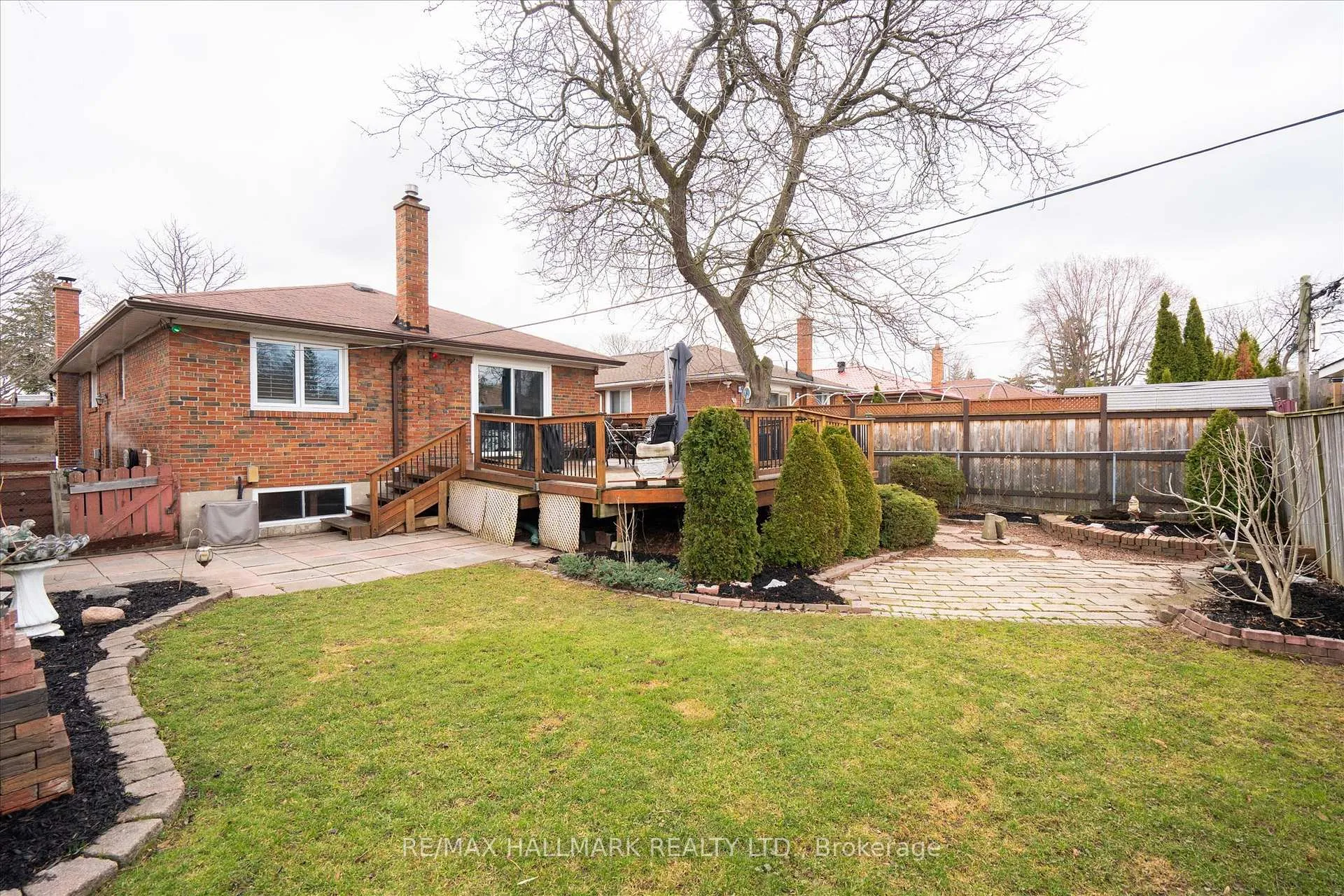 Photo 43 of 7 Grassington Crescent, Scarborough, Woburn — HOMEH