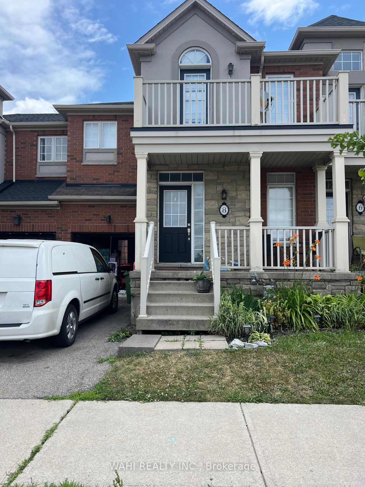 Front of 8 Lockport Way