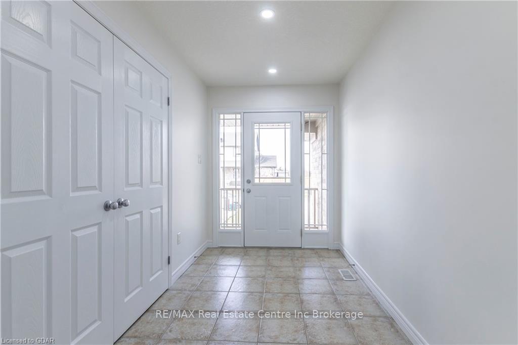Photo 6 of 7 Goldenview Drive, Guelph, Victoria North — HOMEH