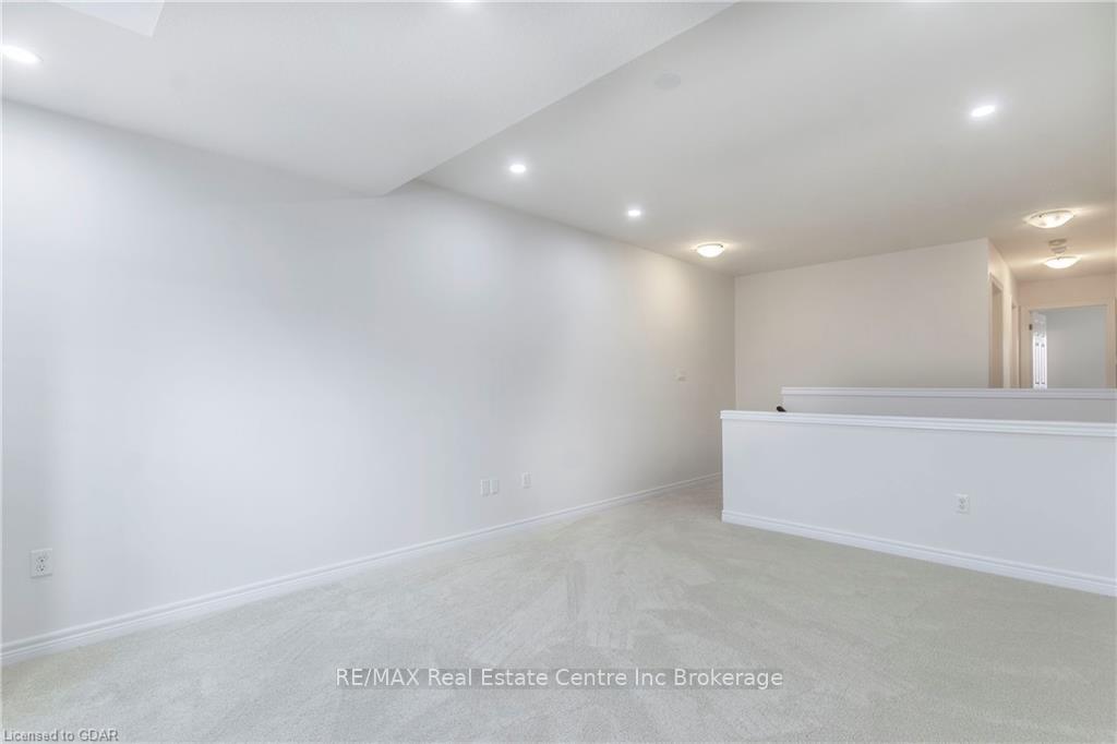 Photo 19 of 7 Goldenview Drive, Guelph, Victoria North — HOMEH
