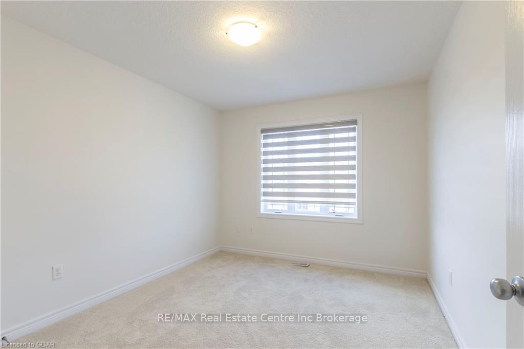 Photo 21 of 7 Goldenview Drive, Guelph, Victoria North — HOMEH