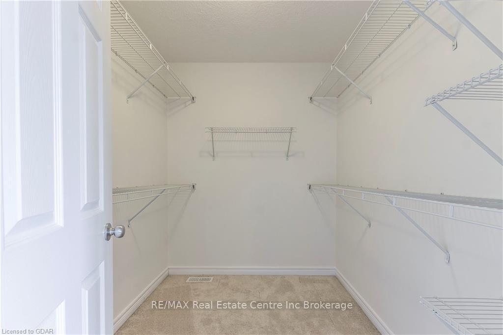 Photo 24 of 7 Goldenview Drive, Guelph, Victoria North — HOMEH