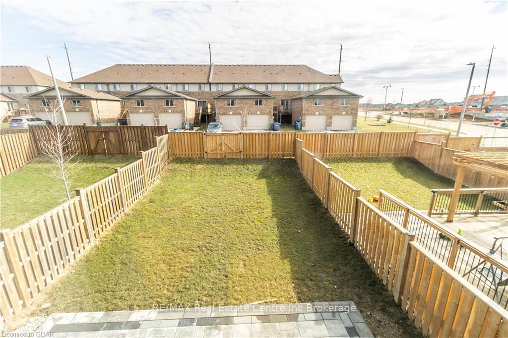 Photo 25 of 7 Goldenview Drive, Guelph, Victoria North — HOMEH
