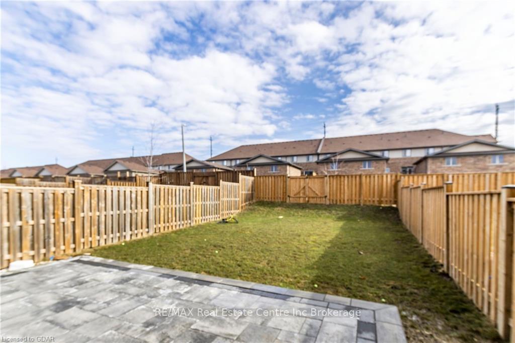 Photo 26 of 7 Goldenview Drive, Guelph, Victoria North — HOMEH