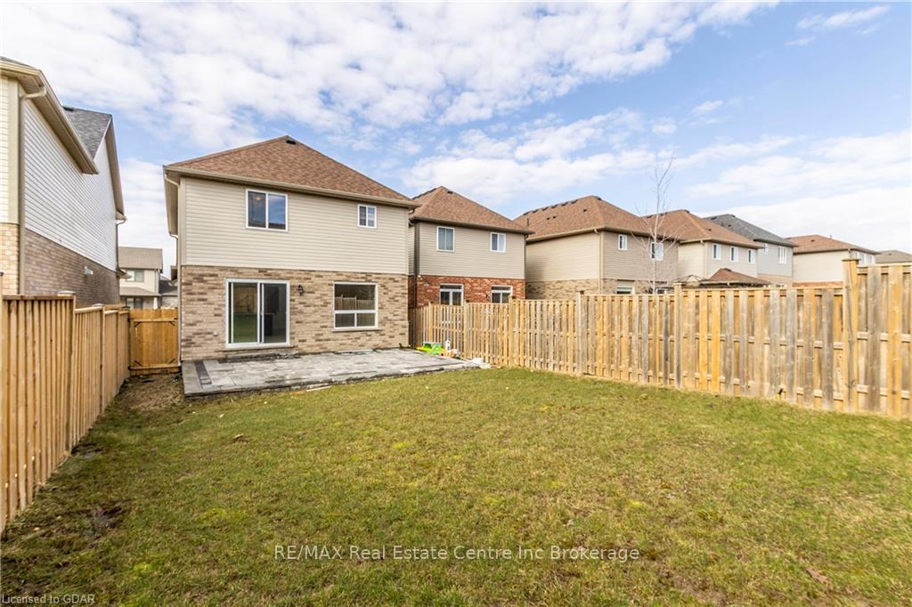 Photo 28 of 7 Goldenview Drive, Guelph, Victoria North — HOMEH