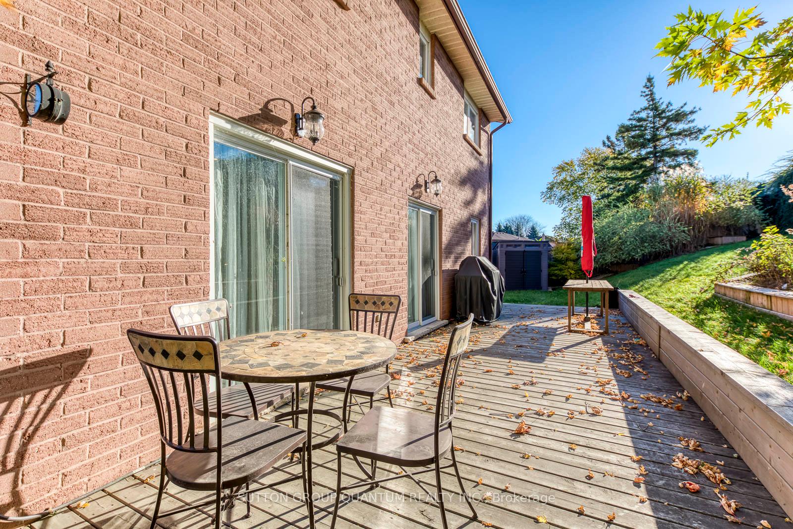 Photo 37 of 10 Anne Court, Grimsby, Grimsby Beach — HOMEH