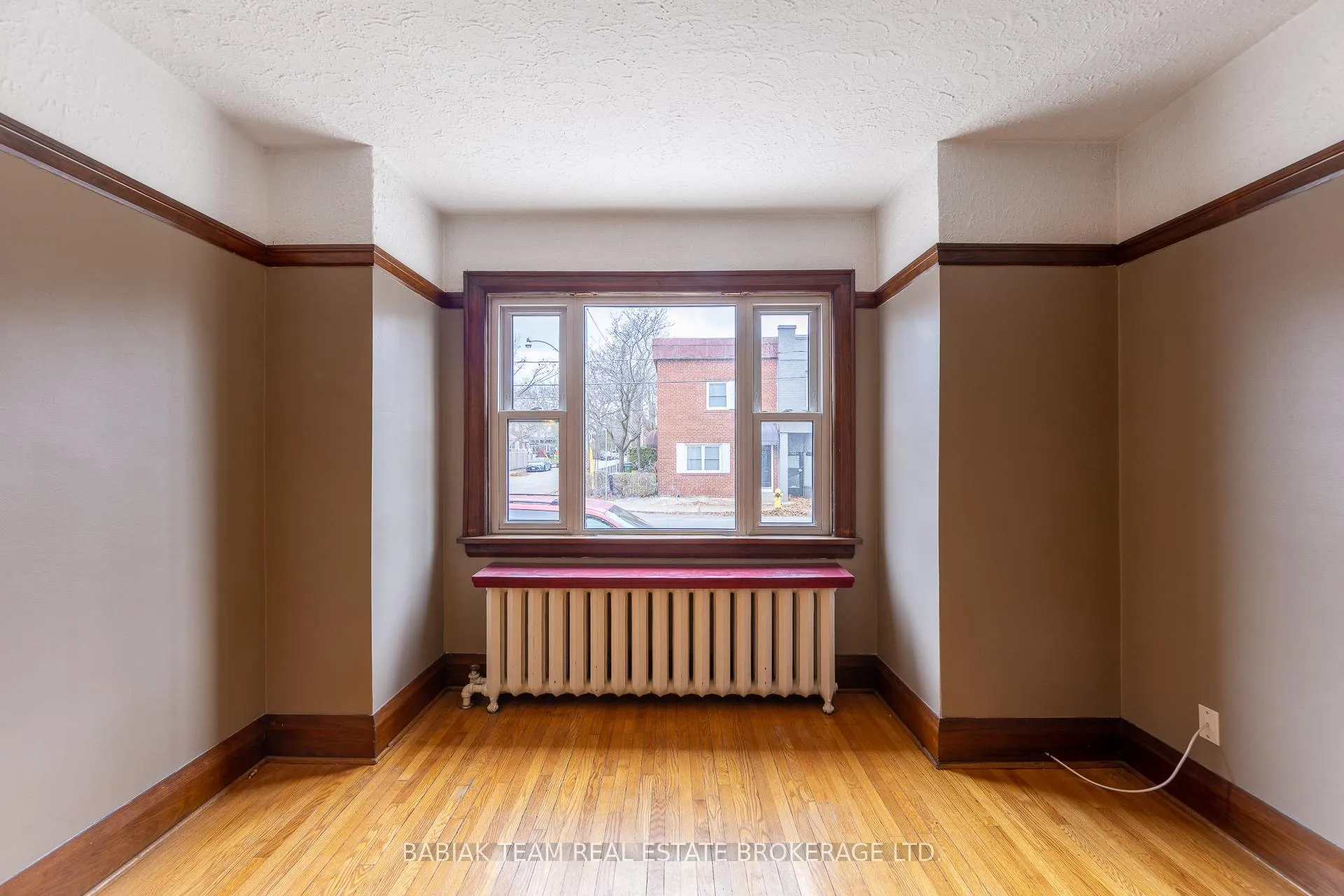 Photo 7 of Unit 1, 187 Jane Street, Toronto, Runnymede-Bloor West Village — HOMEH