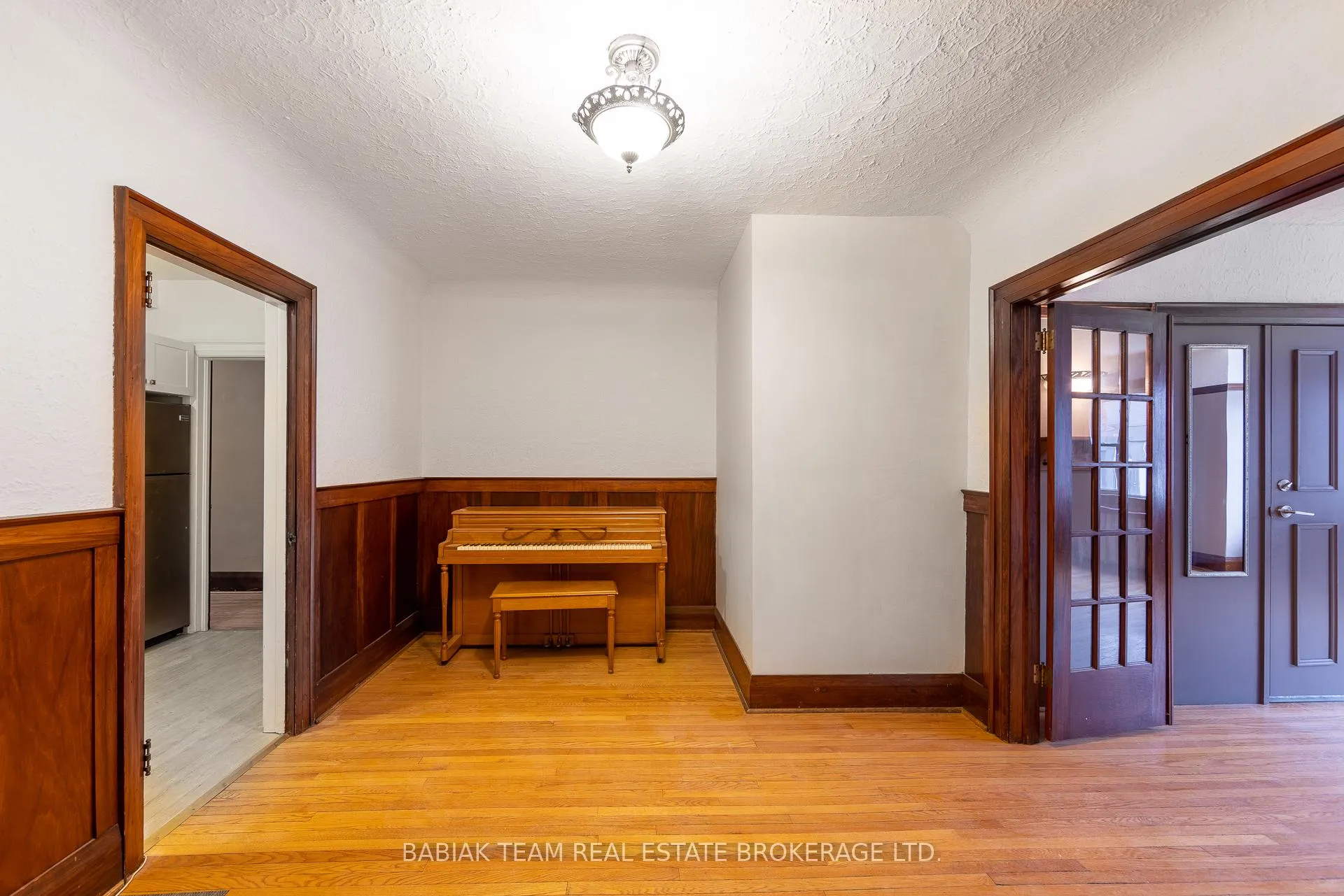 Photo 11 of Unit 1, 187 Jane Street, Toronto, Runnymede-Bloor West Village — HOMEH