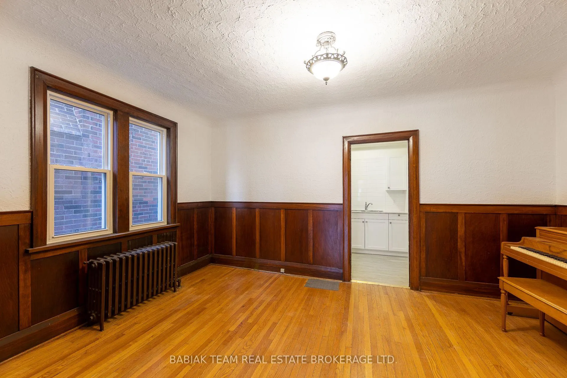 Photo 15 of Unit 1, 187 Jane Street, Toronto, Runnymede-Bloor West Village — HOMEH