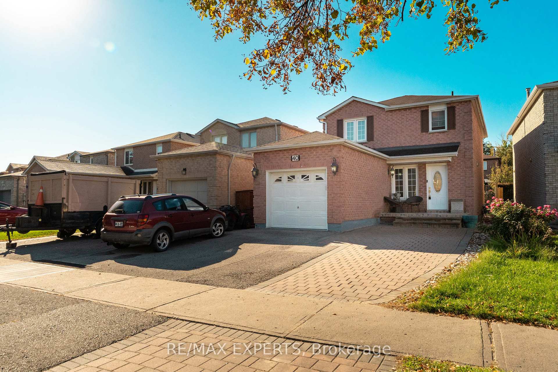 Photo 3 of 40 Large Crescent, Ajax, Central West — HOMEH