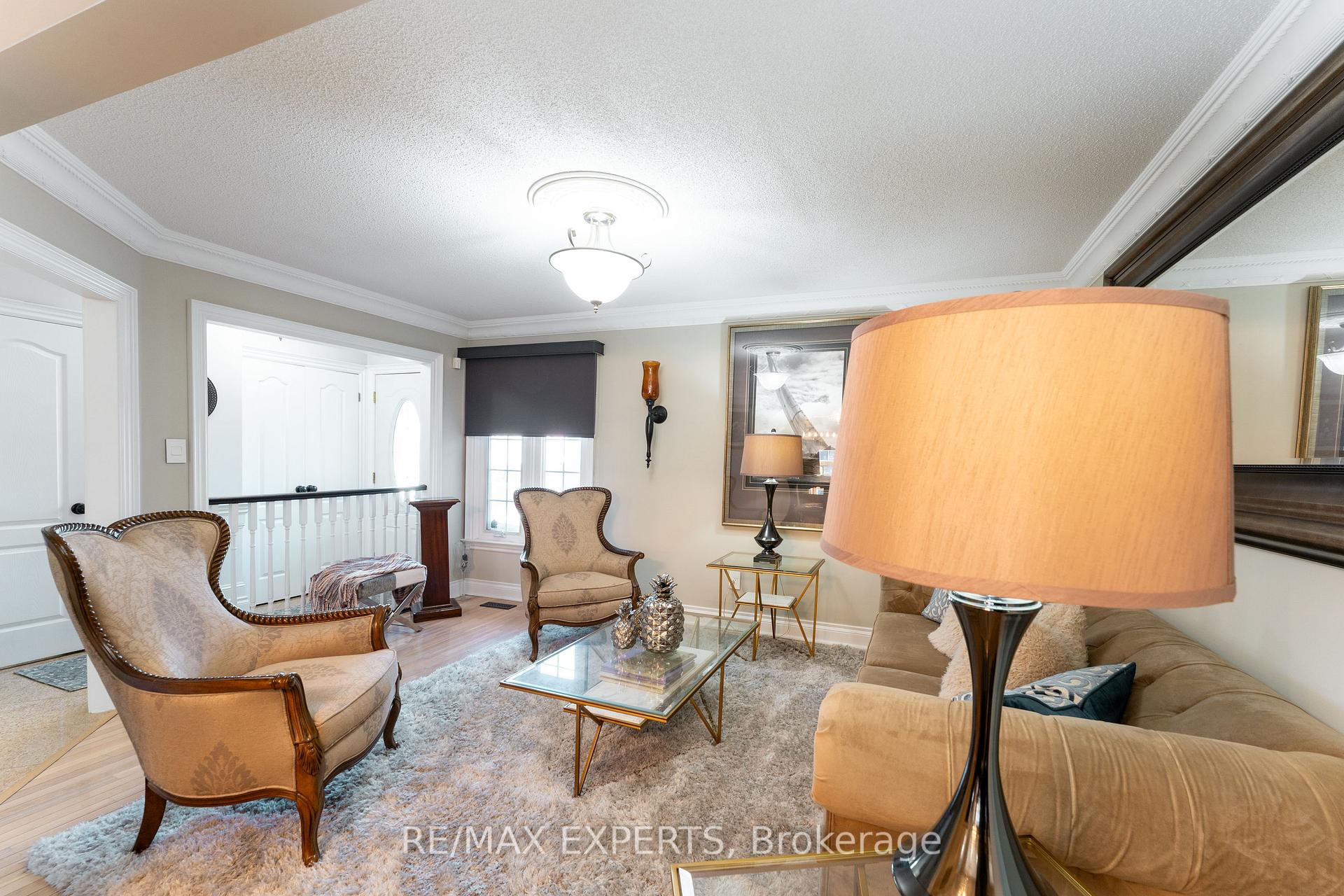 Photo 10 of 40 Large Crescent, Ajax, Central West — HOMEH