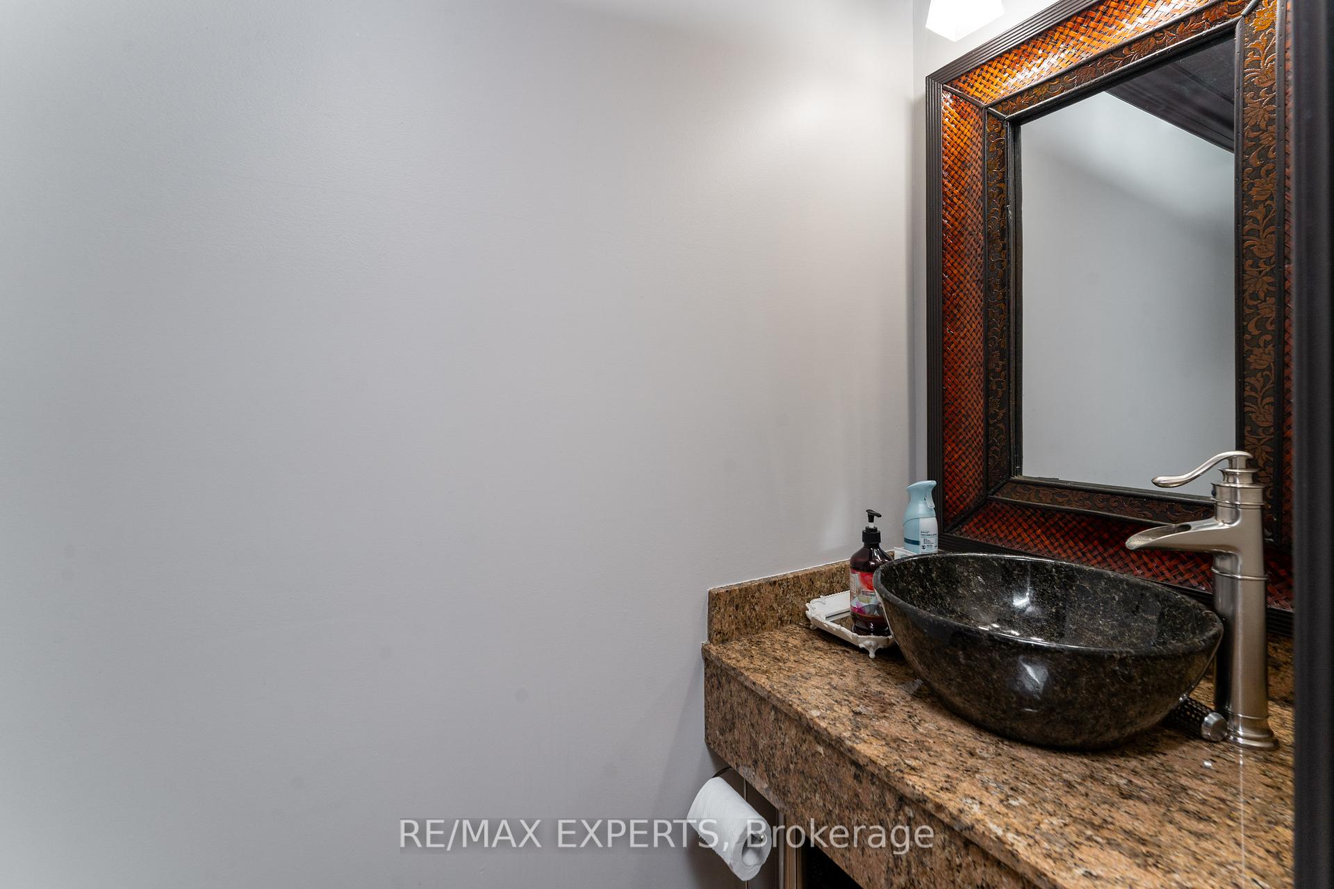 Photo 15 of 40 Large Crescent, Ajax, Central West — HOMEH