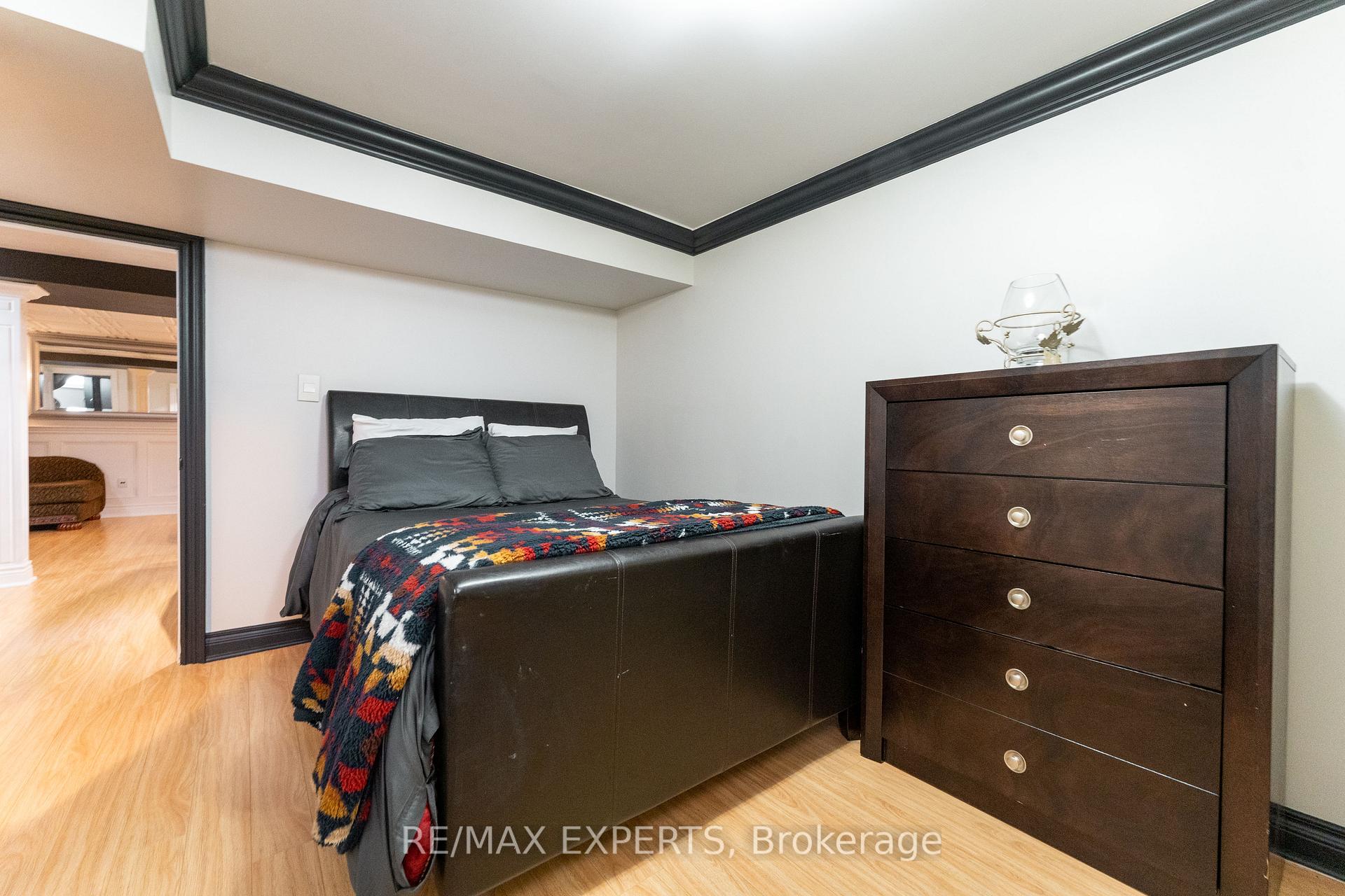 Photo 30 of 40 Large Crescent, Ajax, Central West — HOMEH