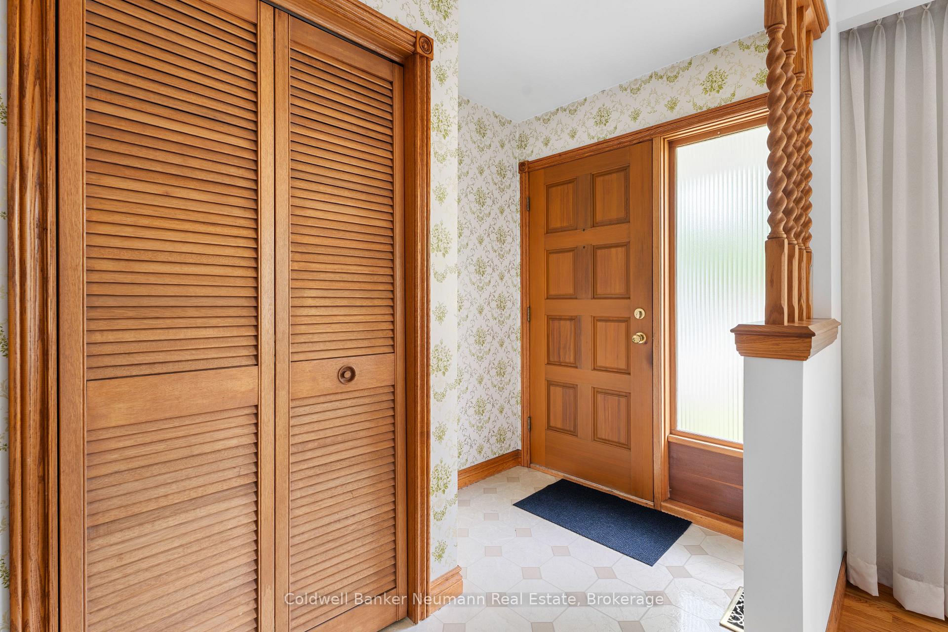 Photo 4 of 54 Glenburnie Drive, Guelph, Grange Road — HOMEH