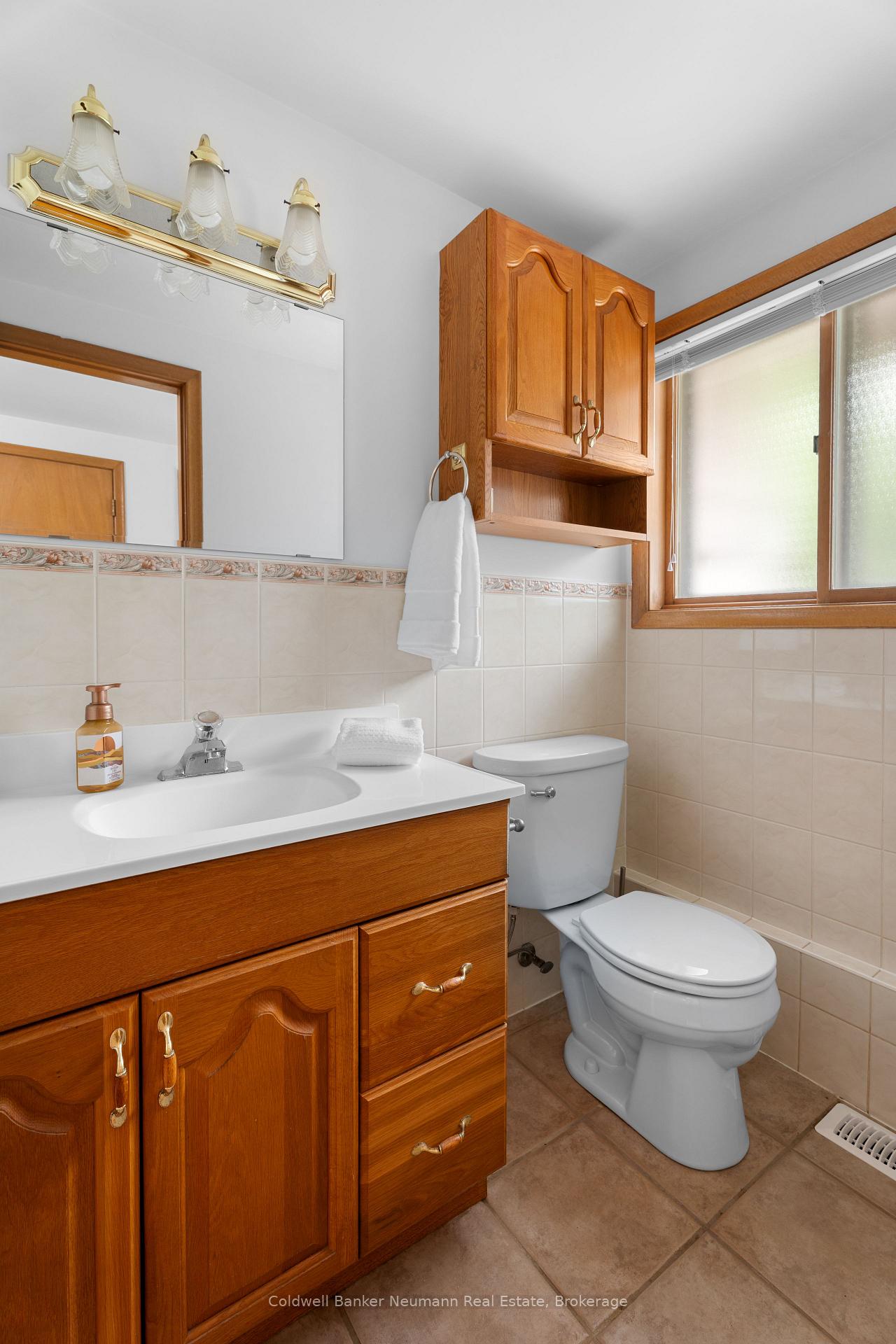 Photo 11 of 54 Glenburnie Drive, Guelph, Grange Road — HOMEH