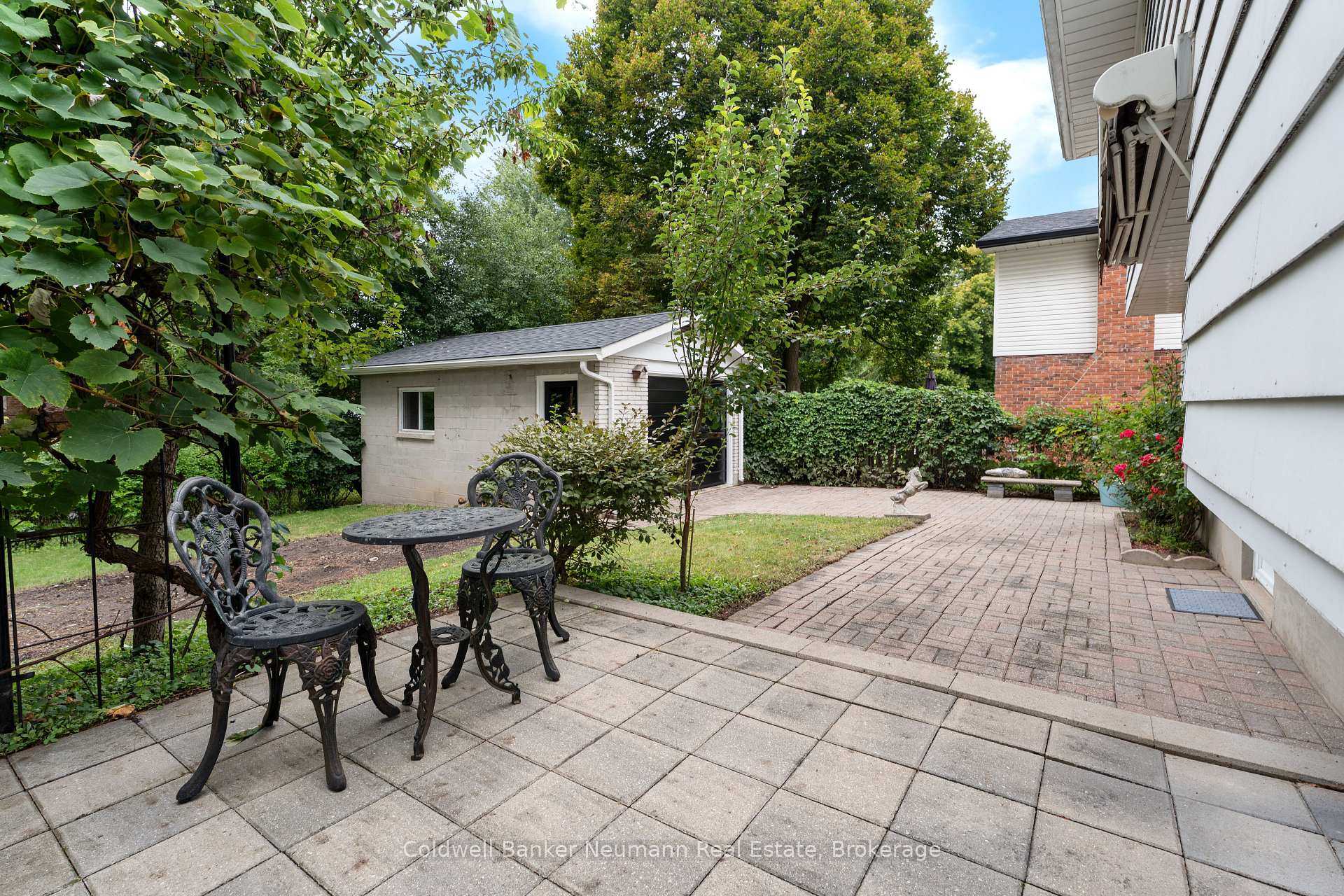 Photo 36 of 54 Glenburnie Drive, Guelph, Grange Road — HOMEH