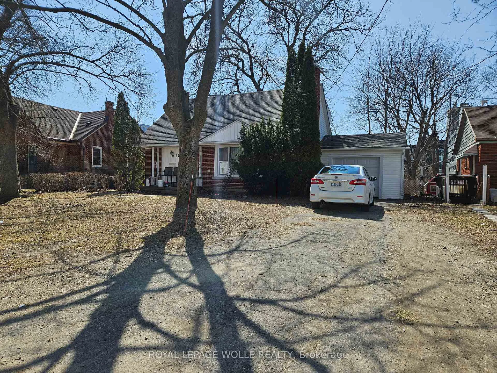 Photo 13 of 289 Albert Street, Waterloo, Beechwood/University — HOMEH