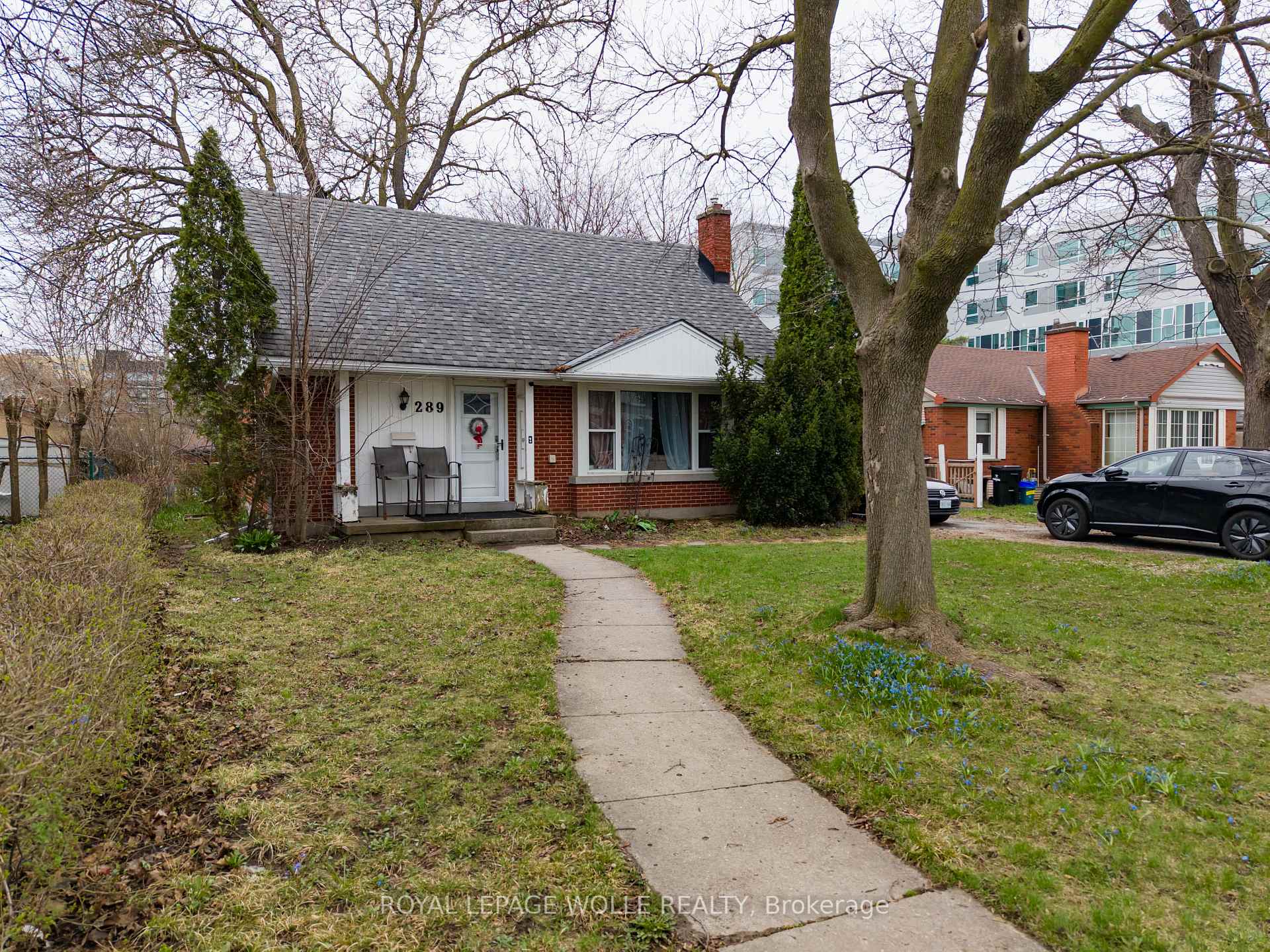 Photo 2 of 289 Albert Street, Waterloo, Beechwood/University — HOMEH