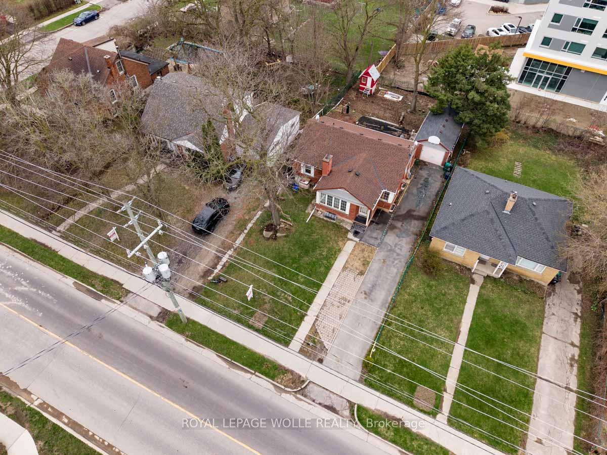 Photo 7 of 289 Albert Street, Waterloo, Beechwood/University — HOMEH
