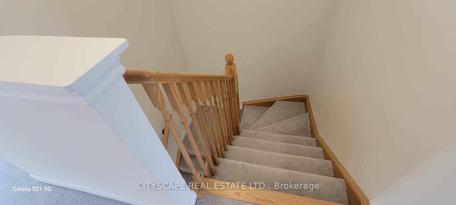 Photo 10 of Unit 10, 166 Deerpath Drive, Guelph, Willow West/Sugarbush/West Acres — HOMEH