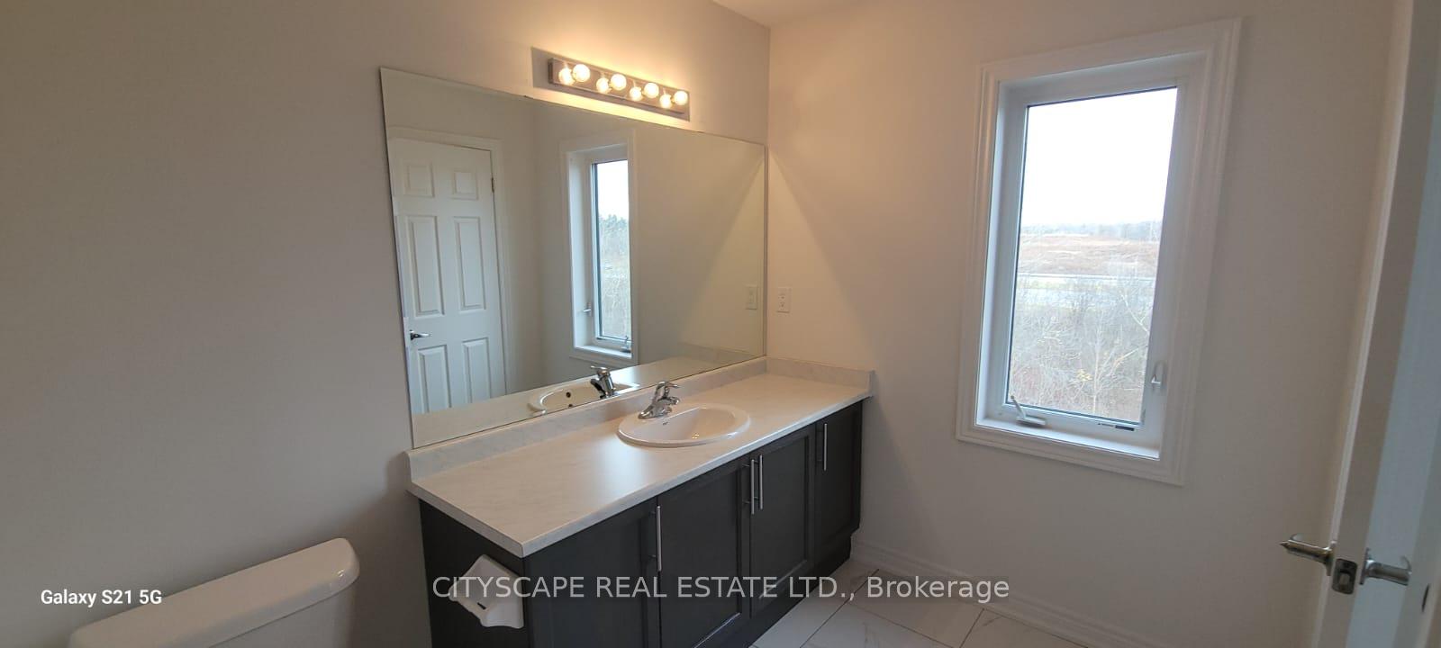 Photo 13 of Unit 10, 166 Deerpath Drive, Guelph, Willow West/Sugarbush/West Acres — HOMEH
