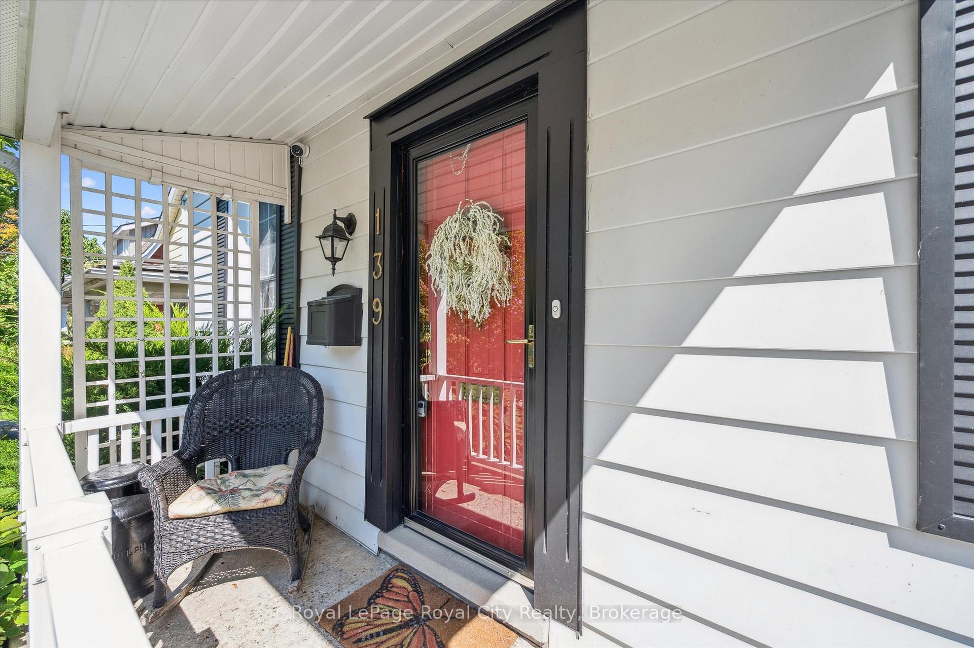 Photo 4 of 139 Dublin Street N, Guelph, Downtown — HOMEH