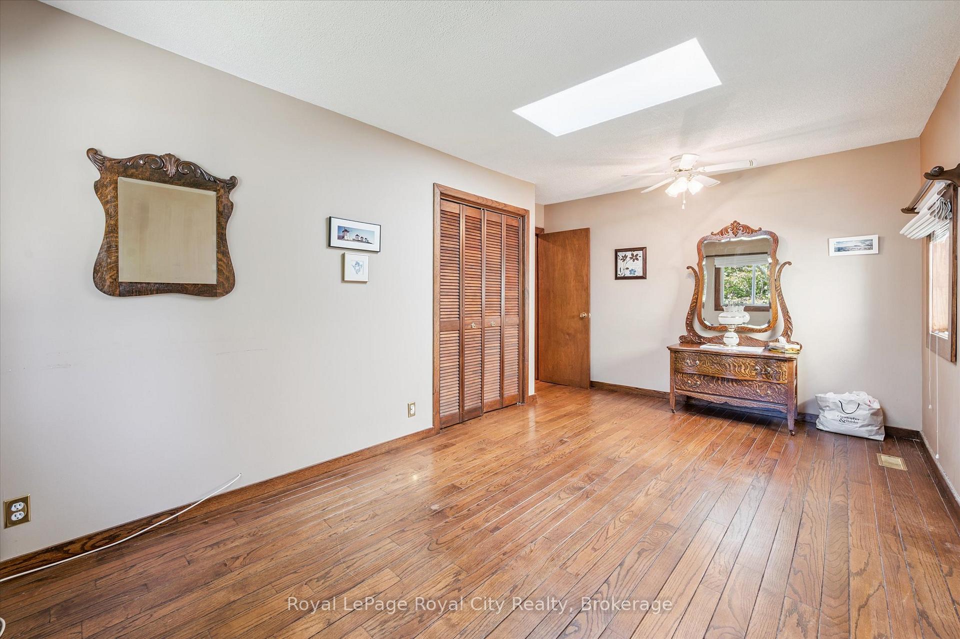 Photo 15 of 139 Dublin Street N, Guelph, Downtown — HOMEH