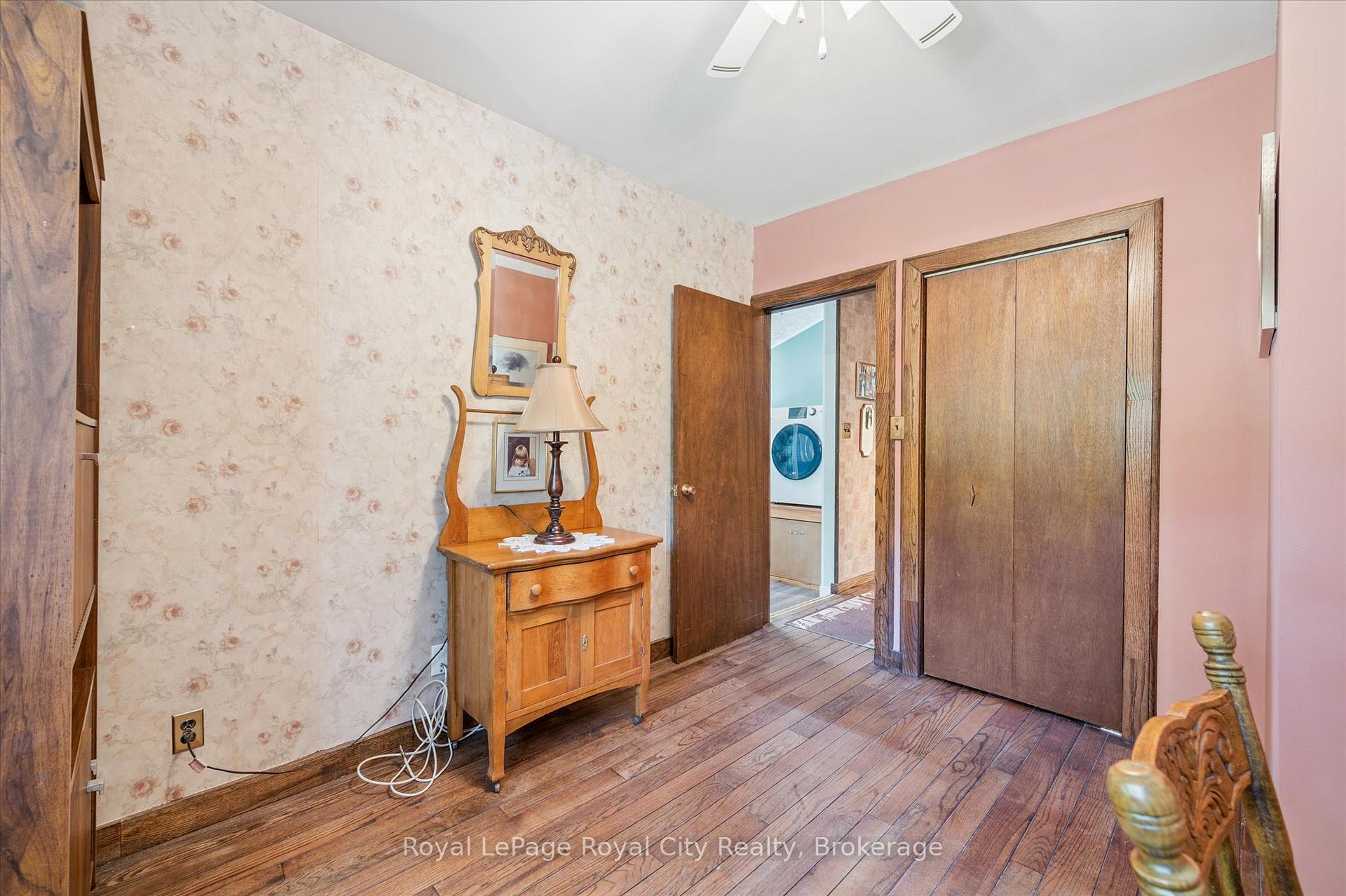 Photo 17 of 139 Dublin Street N, Guelph, Downtown — HOMEH
