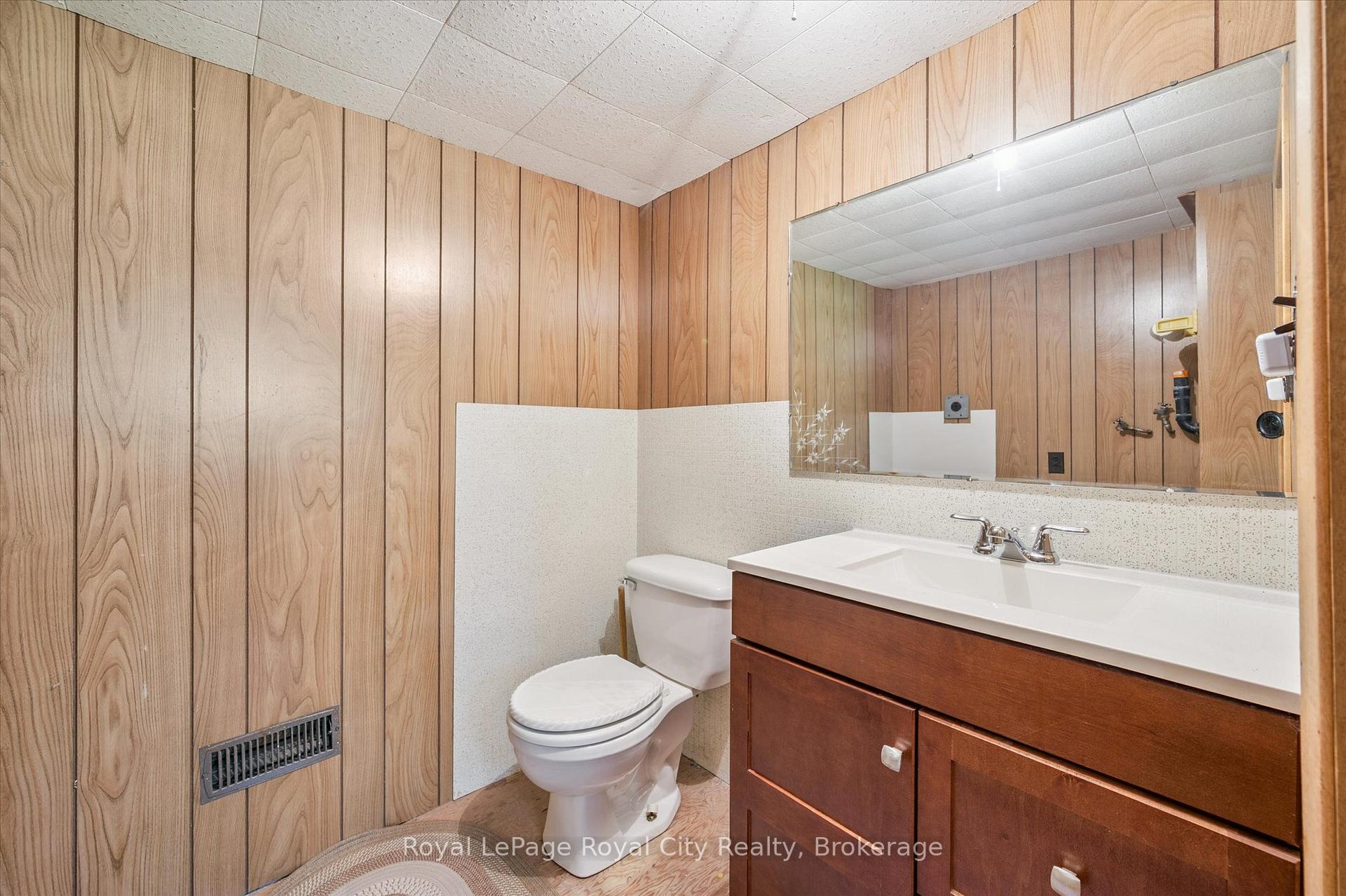 Photo 21 of 139 Dublin Street N, Guelph, Downtown — HOMEH