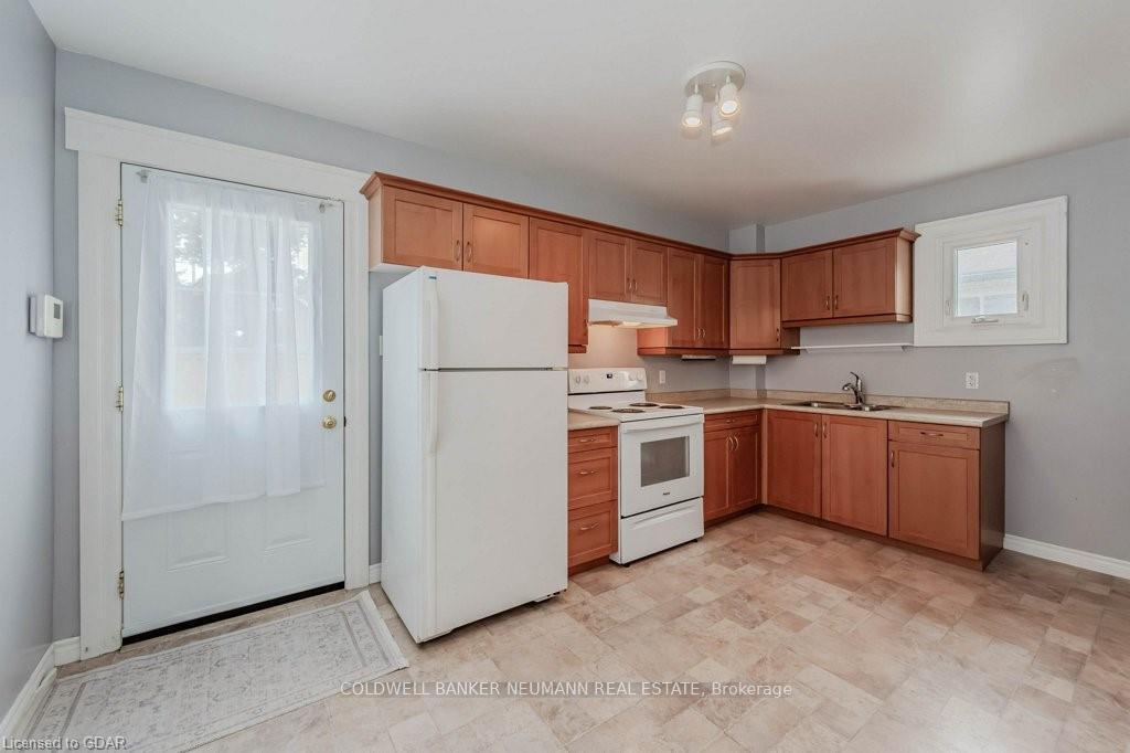 Photo 7 of 100 Hayes Avenue, Guelph, St. Patrick's Ward — HOMEH