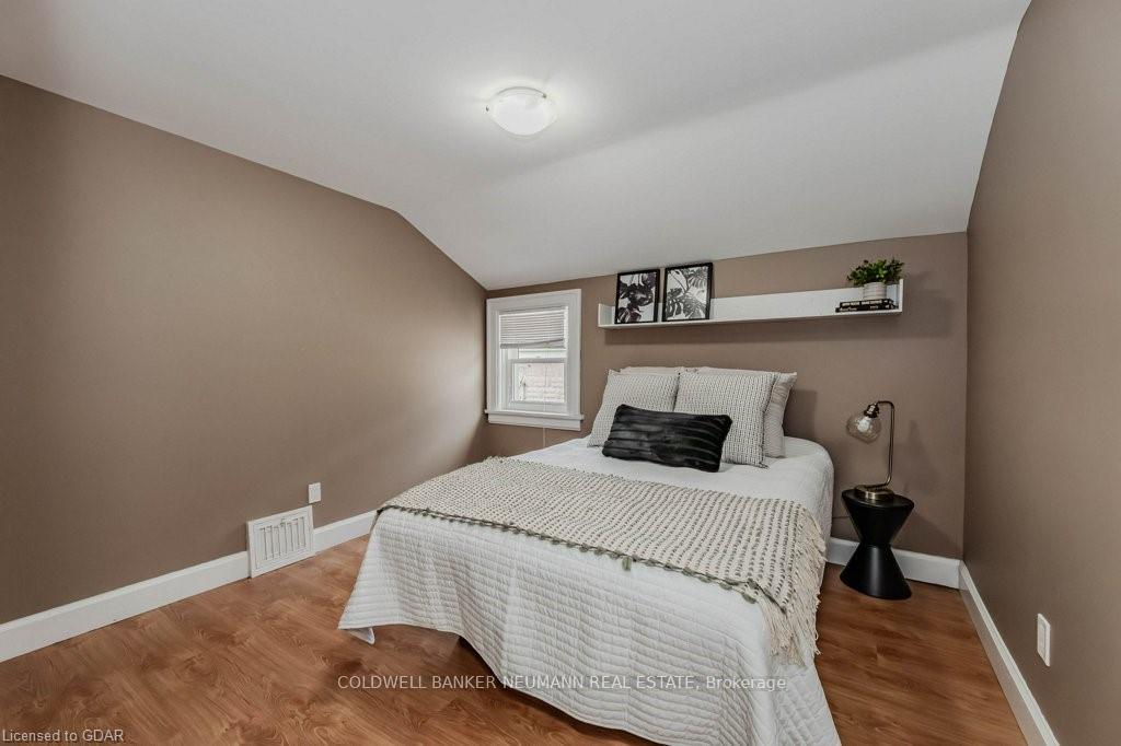 Photo 12 of 100 Hayes Avenue, Guelph, St. Patrick's Ward — HOMEH