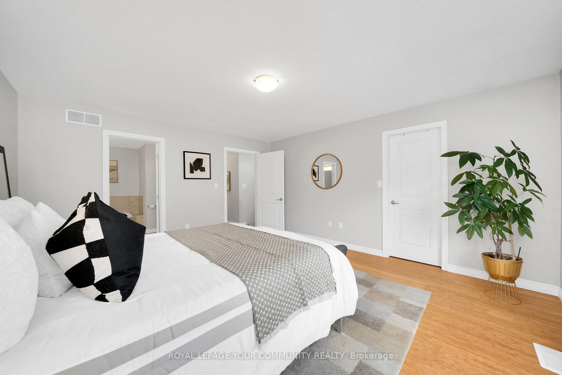Photo 18 of Unit 5, 6 Chestnut Drive, Grimsby, Grimsby West — HOMEH