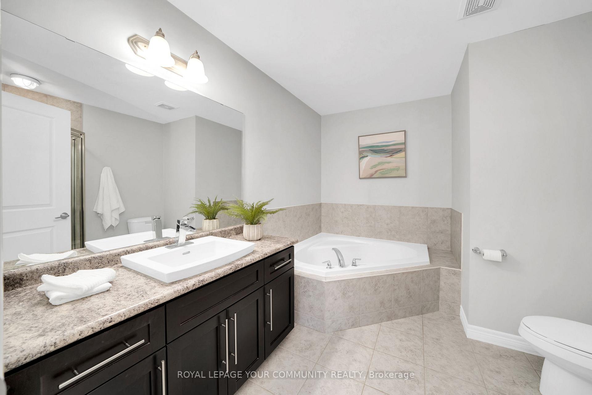 Photo 19 of Unit 5, 6 Chestnut Drive, Grimsby, Grimsby West — HOMEH