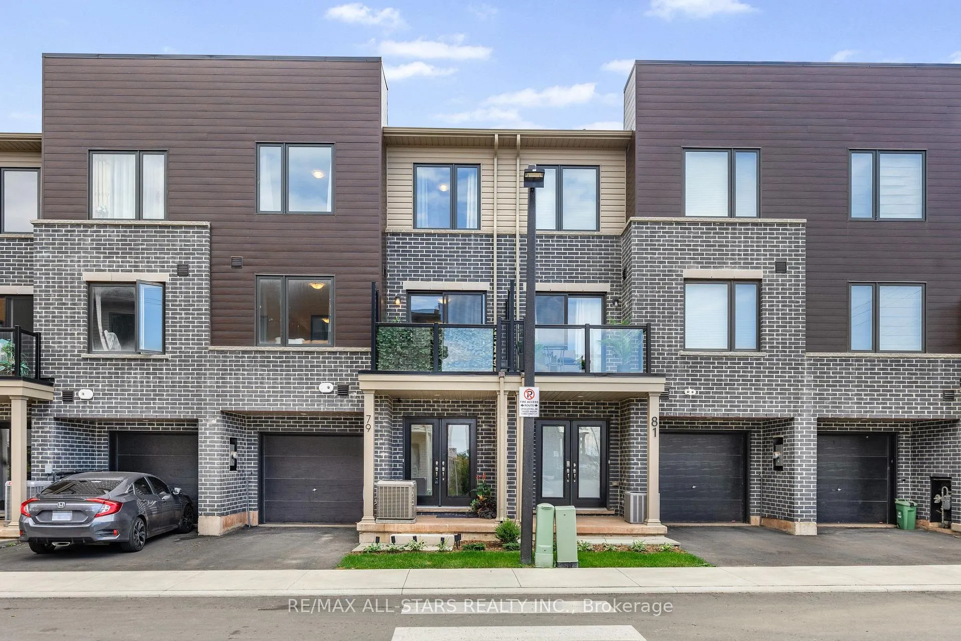 Photo 4 of 79 Dryden Lane, Hamilton, McQuesten — HOMEH