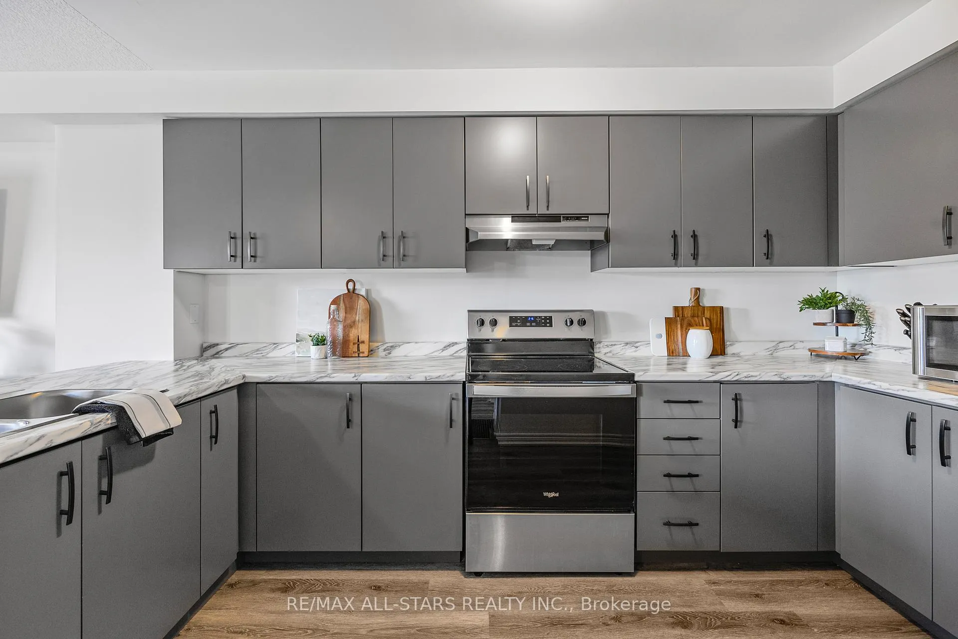 Photo 15 of 79 Dryden Lane, Hamilton, McQuesten — HOMEH