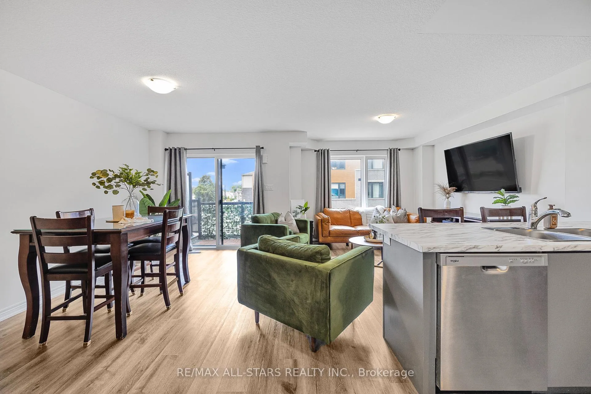 Photo 22 of 79 Dryden Lane, Hamilton, McQuesten — HOMEH