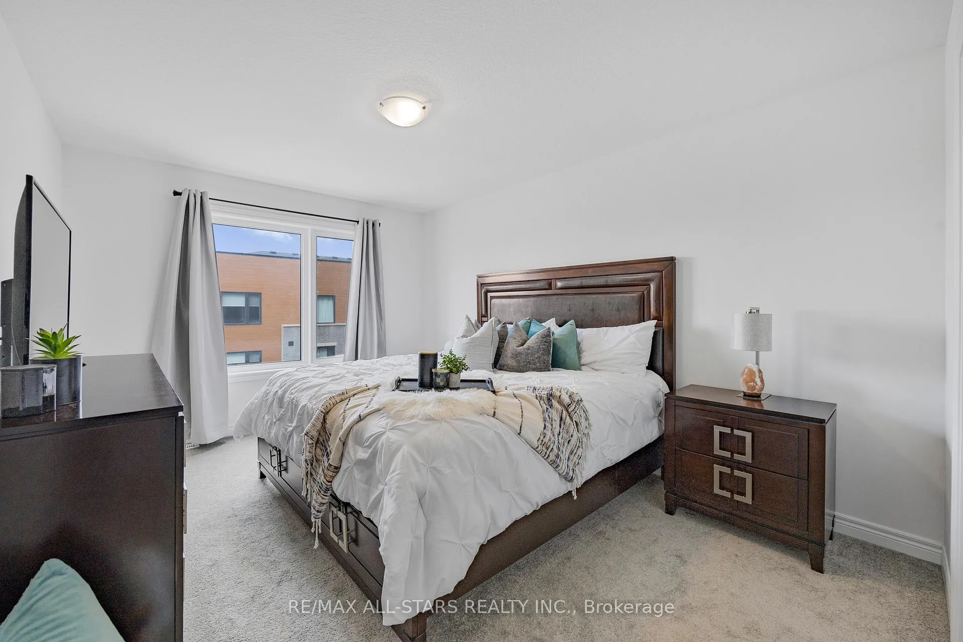 Photo 25 of 79 Dryden Lane, Hamilton, McQuesten — HOMEH