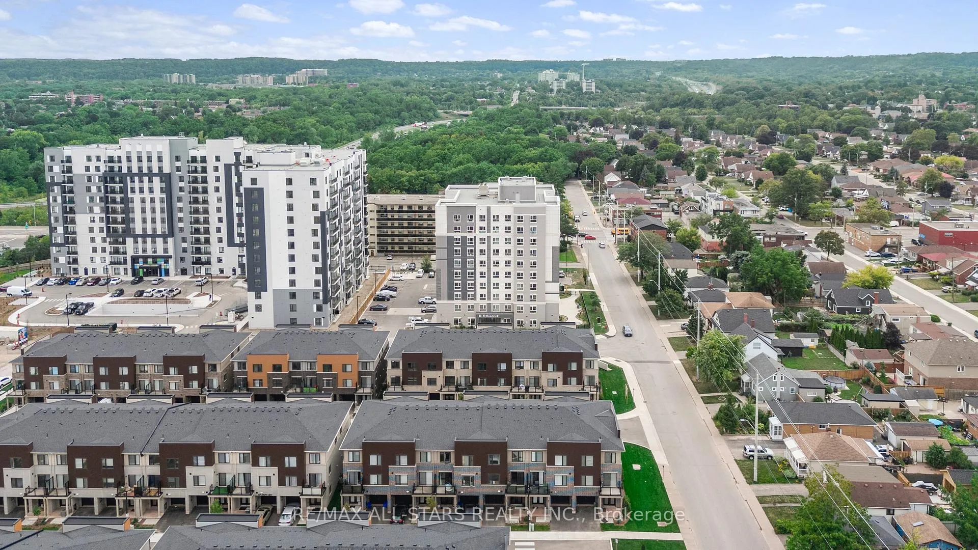 Photo 36 of 79 Dryden Lane, Hamilton, McQuesten — HOMEH