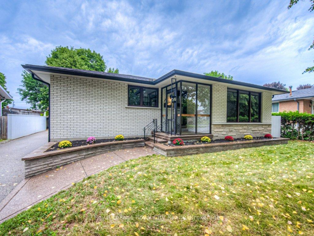 Photo 2 of 36 Argyle Drive, Guelph, Dovercliffe Park/Old University — HOMEH