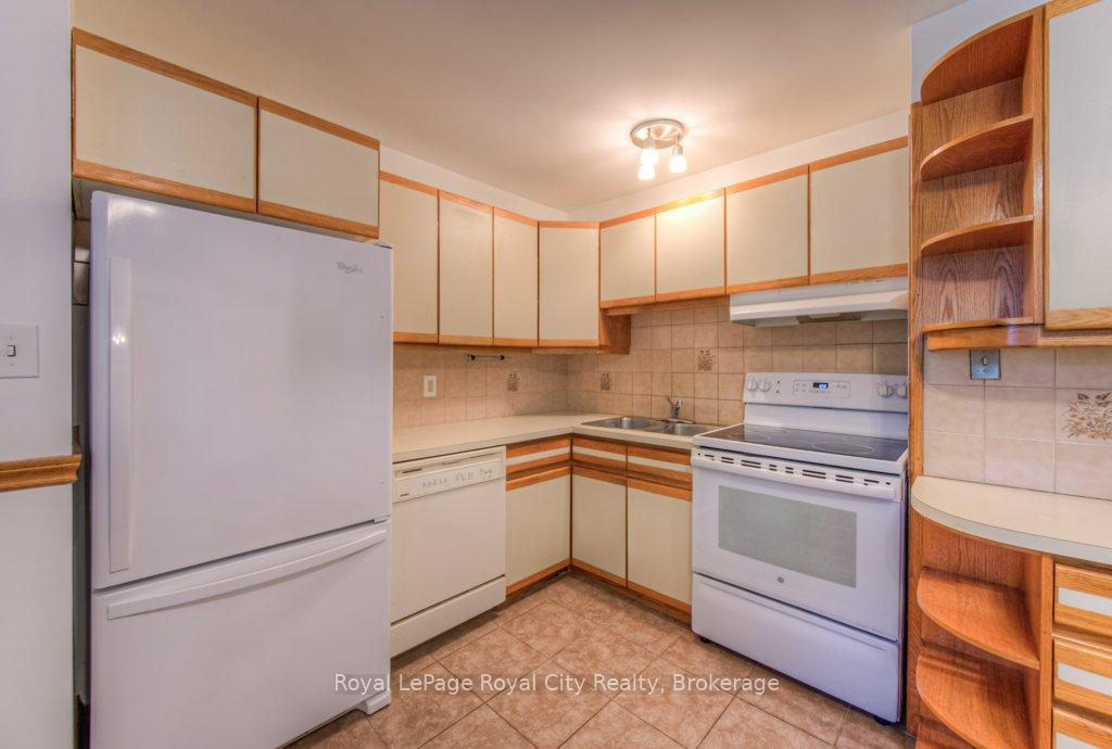 Photo 11 of 36 Argyle Drive, Guelph, Dovercliffe Park/Old University — HOMEH
