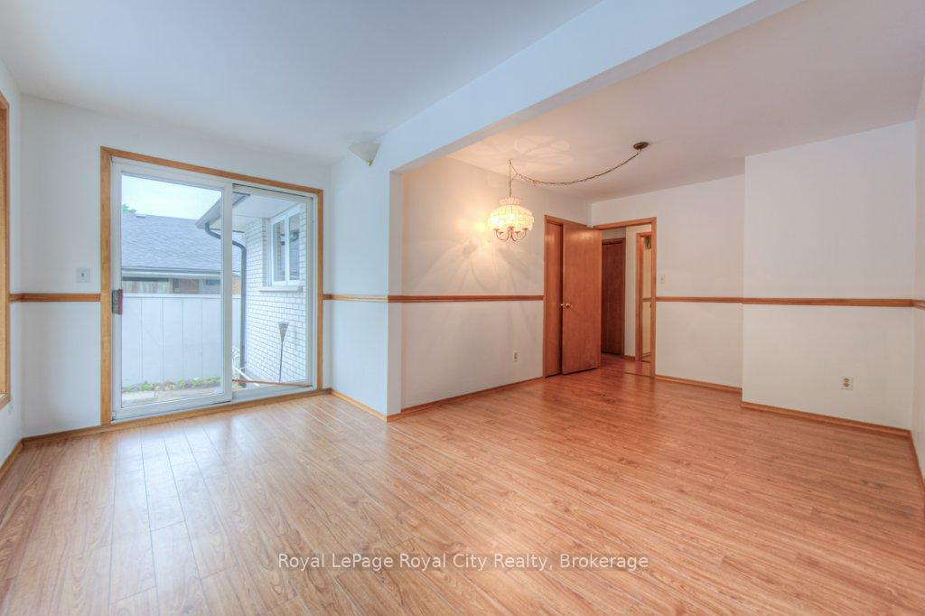 Photo 15 of 36 Argyle Drive, Guelph, Dovercliffe Park/Old University — HOMEH