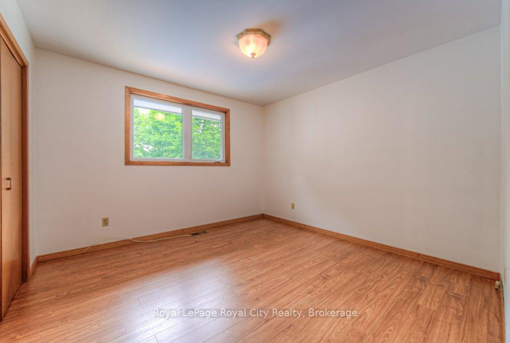 Photo 18 of 36 Argyle Drive, Guelph, Dovercliffe Park/Old University — HOMEH